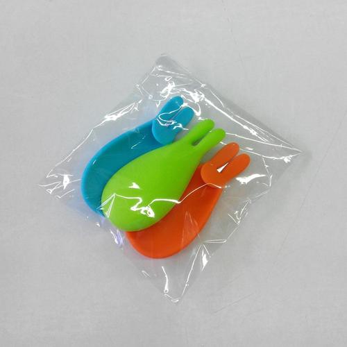 厂家直销可爱兔子硅胶挂茶器杯子识别器泡茶器新款网络热卖定制色